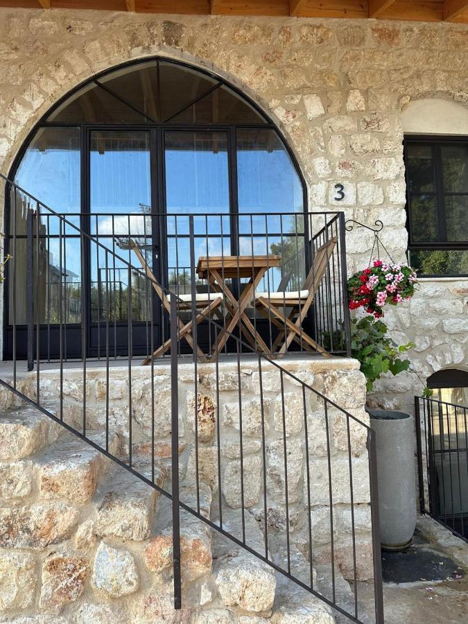 Hagafen Boutique Suites Zichron Ja’akow Exterior foto
