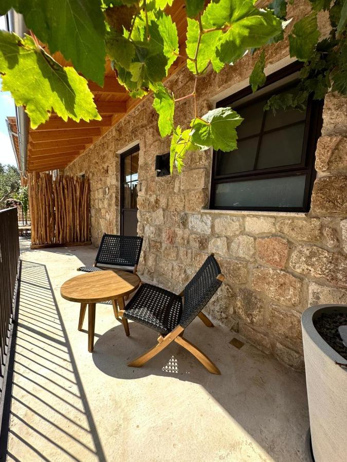 Hagafen Boutique Suites Zichron Ja’akow Exterior foto
