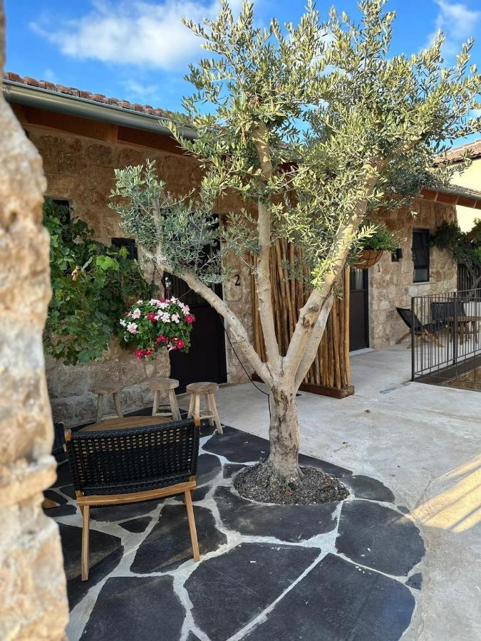 Hagafen Boutique Suites Zichron Ja’akow Exterior foto