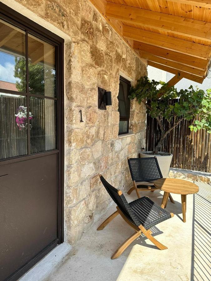 Hagafen Boutique Suites Zichron Ja’akow Exterior foto