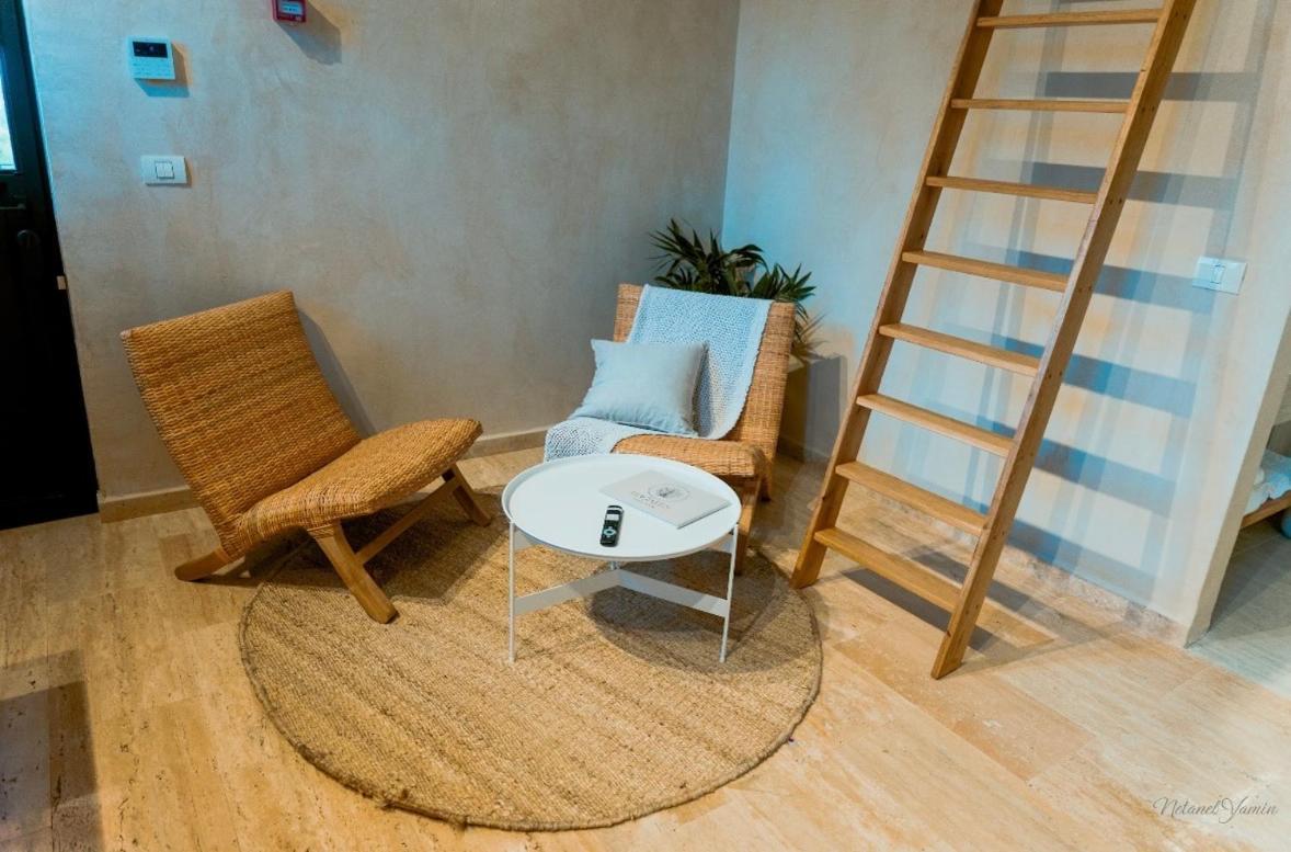 Hagafen Boutique Suites Zichron Ja’akow Exterior foto