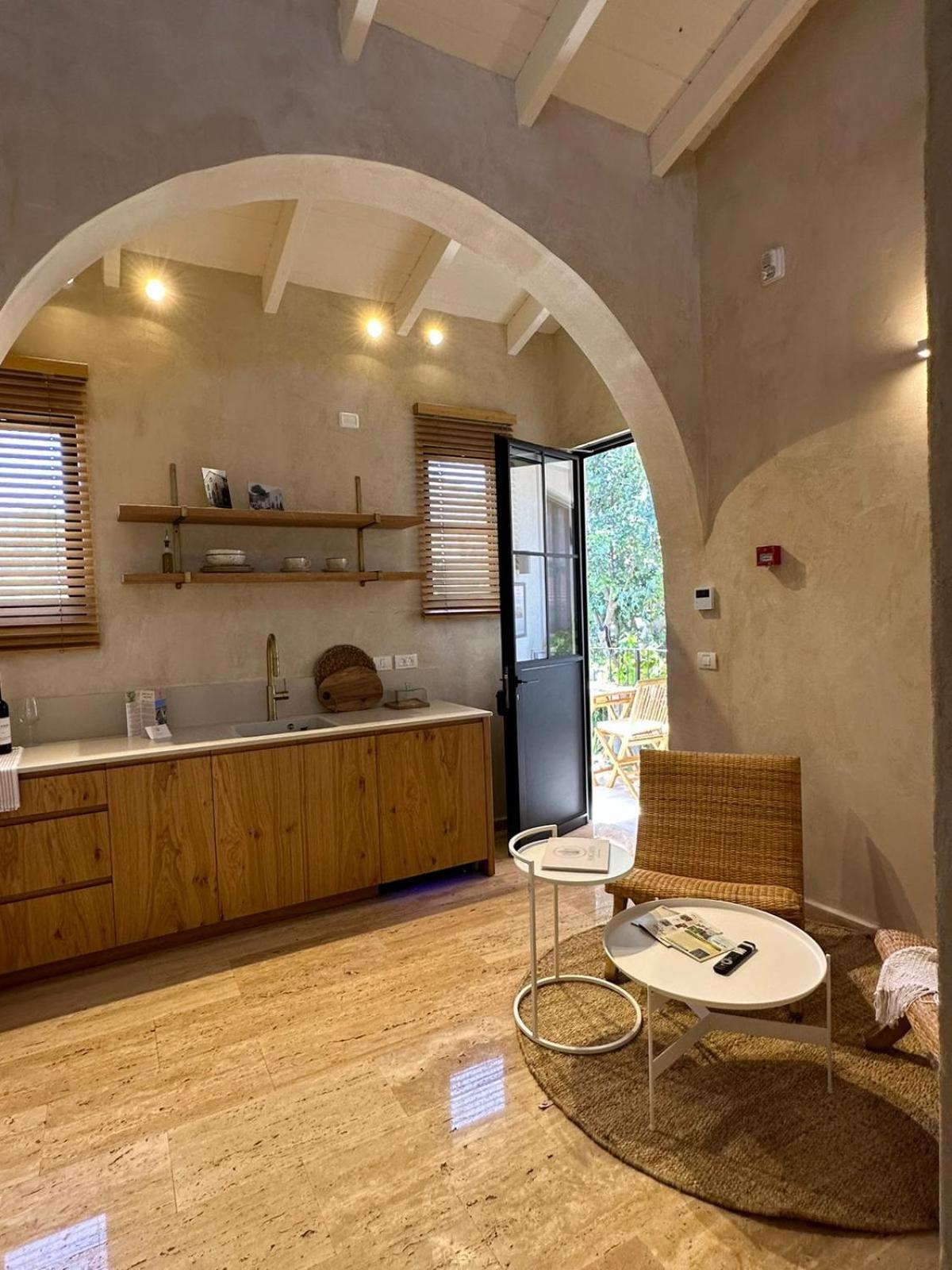 Hagafen Boutique Suites Zichron Ja’akow Exterior foto